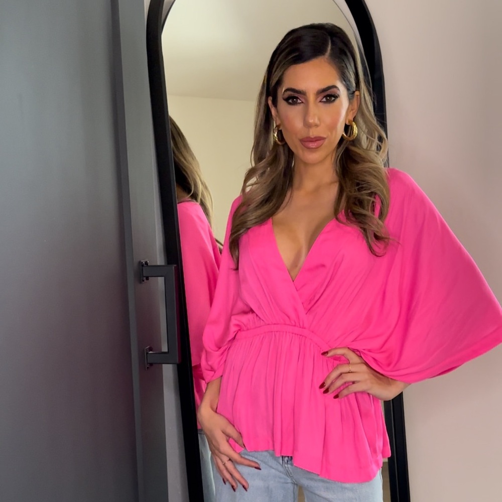 LOVE STORIES PEPLUM BLOUSE - HOT PINK